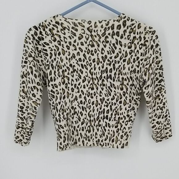 Twenty-one Cheetah Print  Sweater Top - Picture 4 of 5